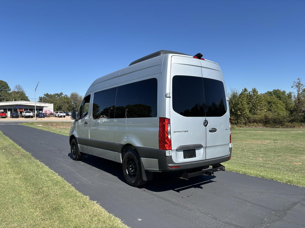 Mercedes-Benz Sprinter Passenger Van 2500 High Roof V6 144" RWD 2019