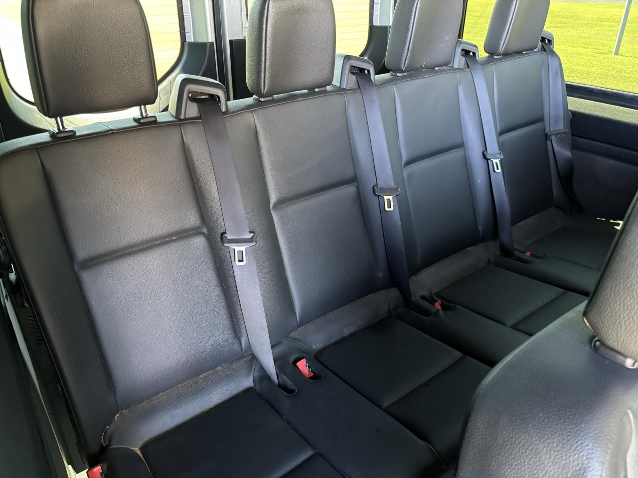 Mercedes-Benz Sprinter Passenger Van 2500 High Roof V6 144" RWD 2019