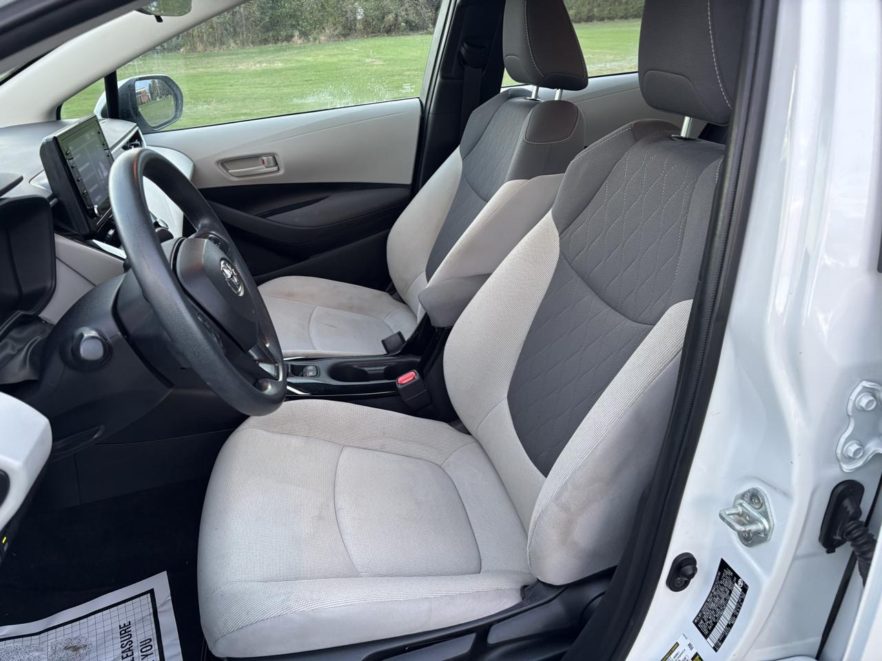 Toyota Corolla LE CVT (Natl) 2022