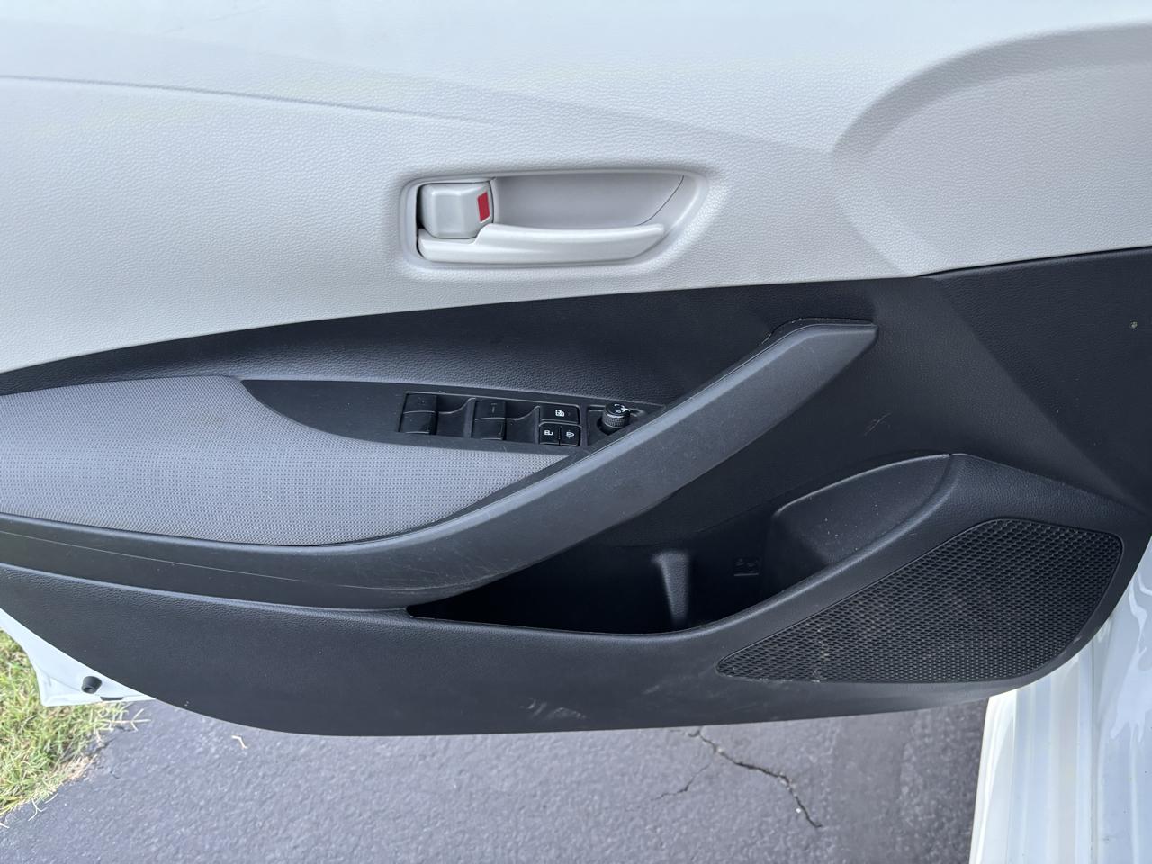 Toyota Corolla LE CVT (Natl) 2022