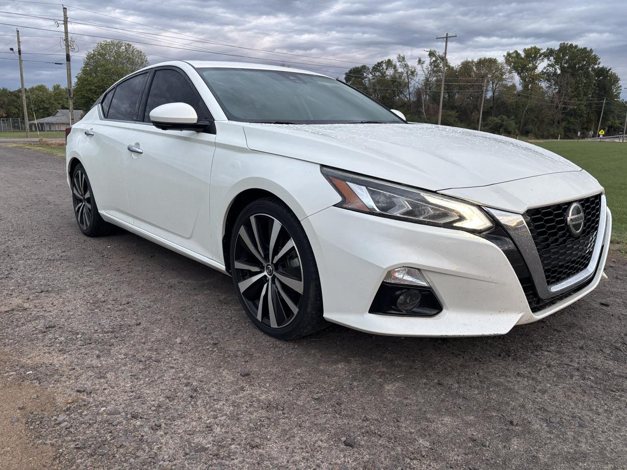 Nissan Altima 2.5 Platinum Sedan 2019