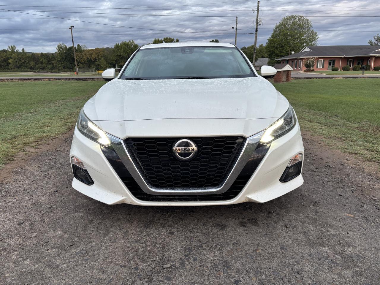 Nissan Altima 2.5 Platinum Sedan 2019