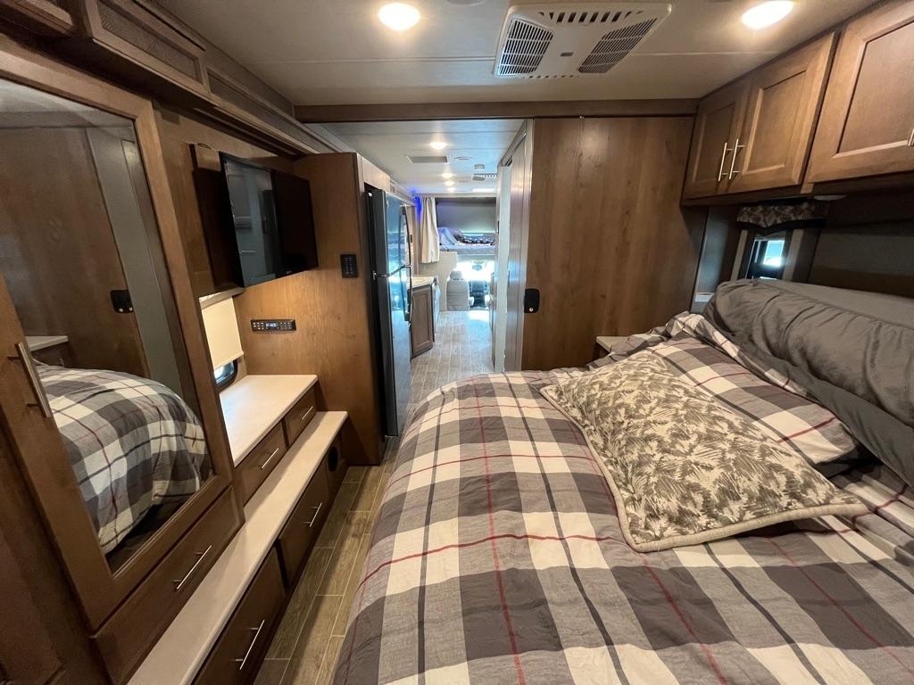 Ford F-550 Regular Cab DRW 4WD 2020