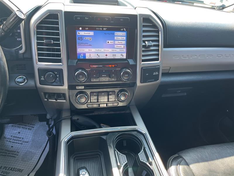 Ford F-250 SD Lariat Crew Cab 4WD 2017 Ford F-250 SD Lariat Crew Cab 4WD 2017