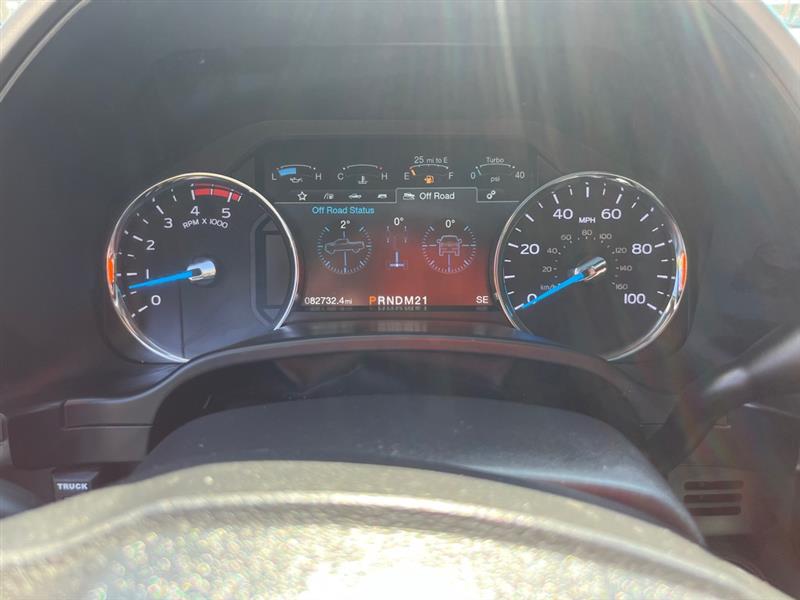 Ford F-250 SD Lariat Crew Cab 4WD 2017 Ford F-250 SD Lariat Crew Cab 4WD 2017