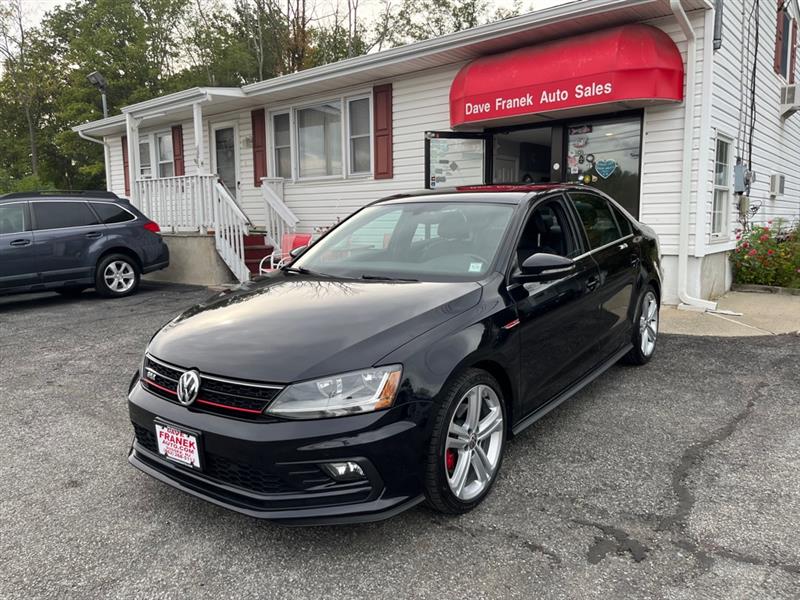 Volkswagen Jetta 2.0T GLI 6M 2017 Volkswagen Jetta 2.0T GLI 6M 2017
