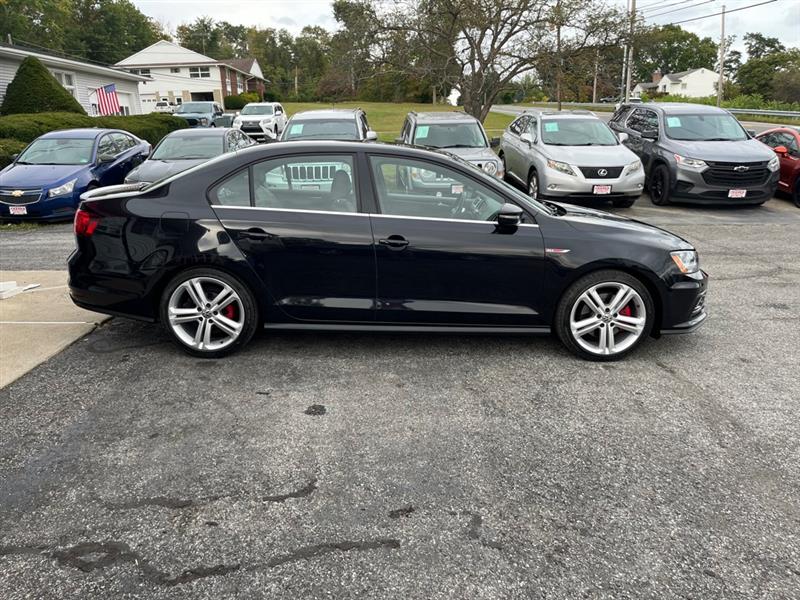Volkswagen Jetta 2.0T GLI 6M 2017 Volkswagen Jetta 2.0T GLI 6M 2017