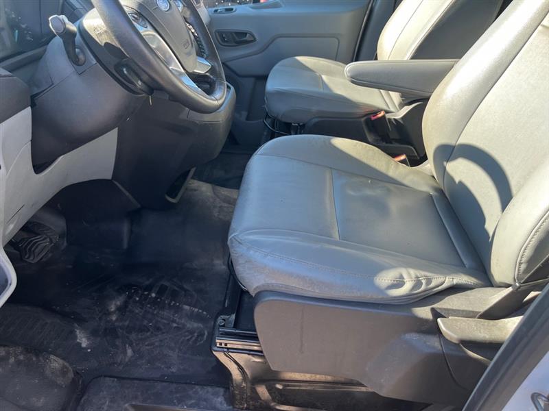 Ford Transit 250 Van Low Roof 60/40 Pass.130-in. WB 2017 Ford Transit 250 Van Low Roof 60/40 Pass.130-in. WB 2017