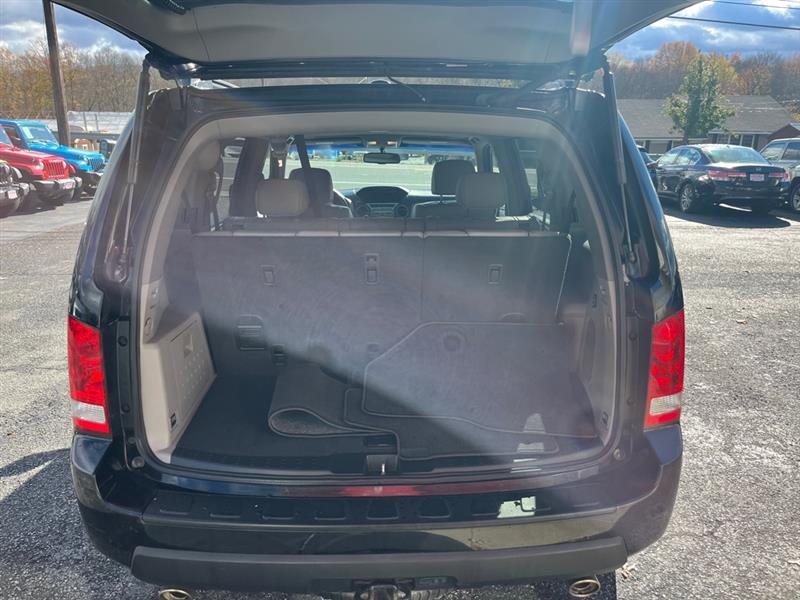 Honda Pilot EX-L 4WD 5-Spd AT with Navigation 2011 Honda Pilot EX-L 4WD 5-Spd AT with Navigation 2011