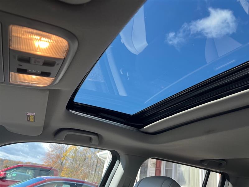 Honda Pilot EX-L 4WD 5-Spd AT with Navigation 2011 Honda Pilot EX-L 4WD 5-Spd AT with Navigation 2011