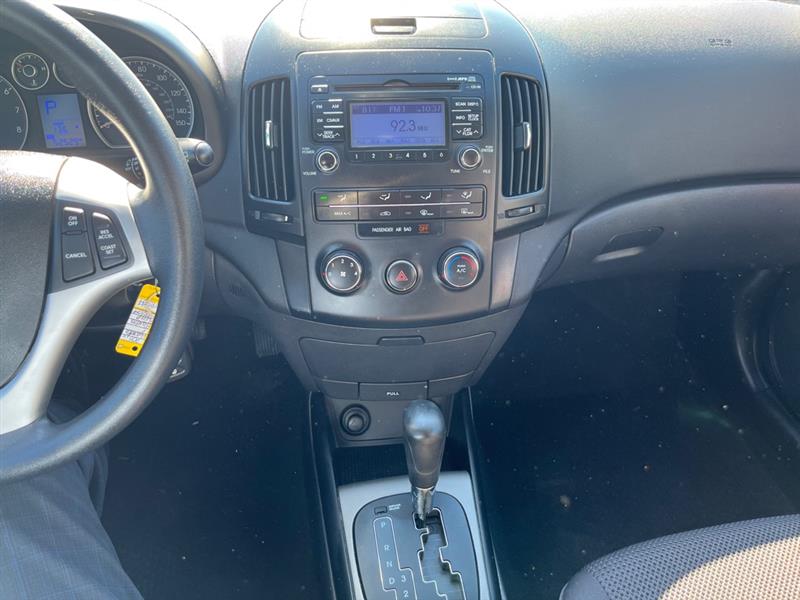 Hyundai Elantra Touring GLS Manual 2011