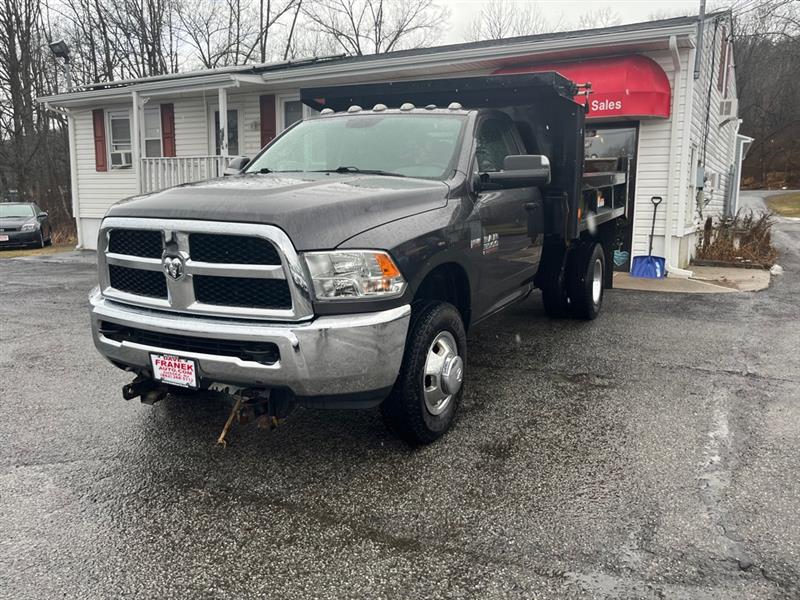 RAM 3500 Regular Cab 4WD SWB DRW 2018