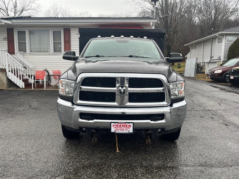 RAM 3500 Regular Cab 4WD SWB DRW 2018