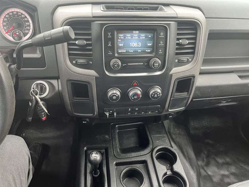 RAM 3500 Regular Cab 4WD SWB DRW 2018