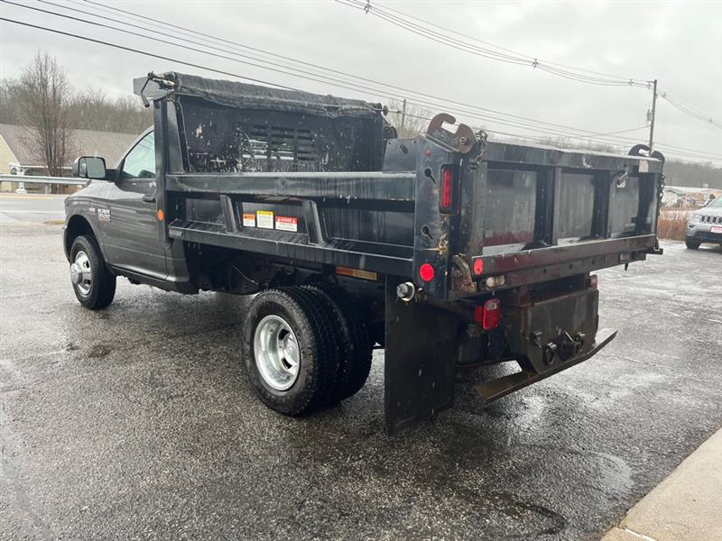 RAM 3500 Regular Cab 4WD SWB DRW 2018