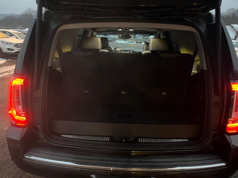 GMC Yukon Denali 4WD 2017