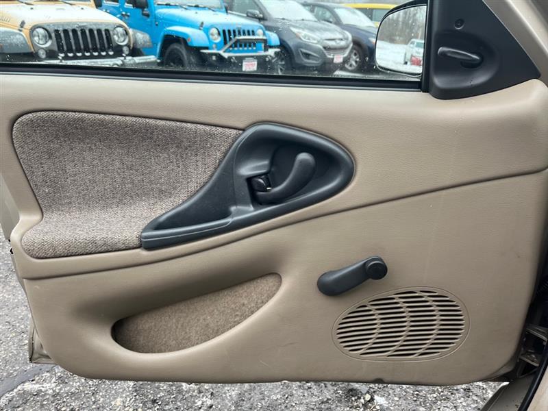 Chevrolet Cavalier Sedan 2003