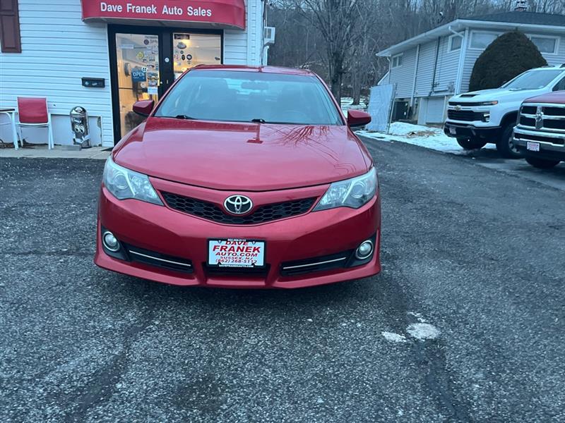 Toyota Camry SE 2013