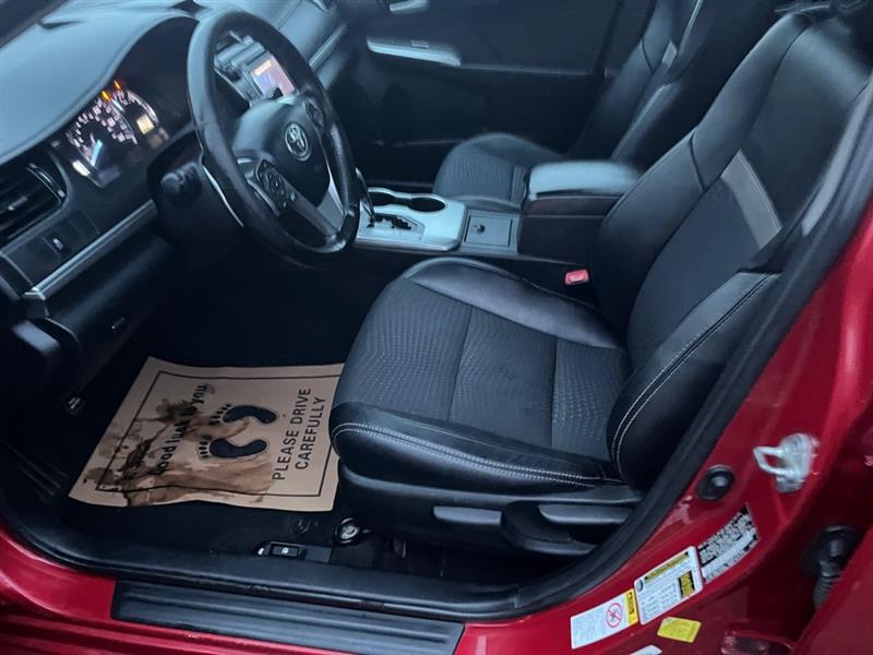 Toyota Camry SE 2013