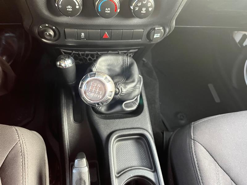 Jeep Wrangler Unlimited Sport 4WD 2015