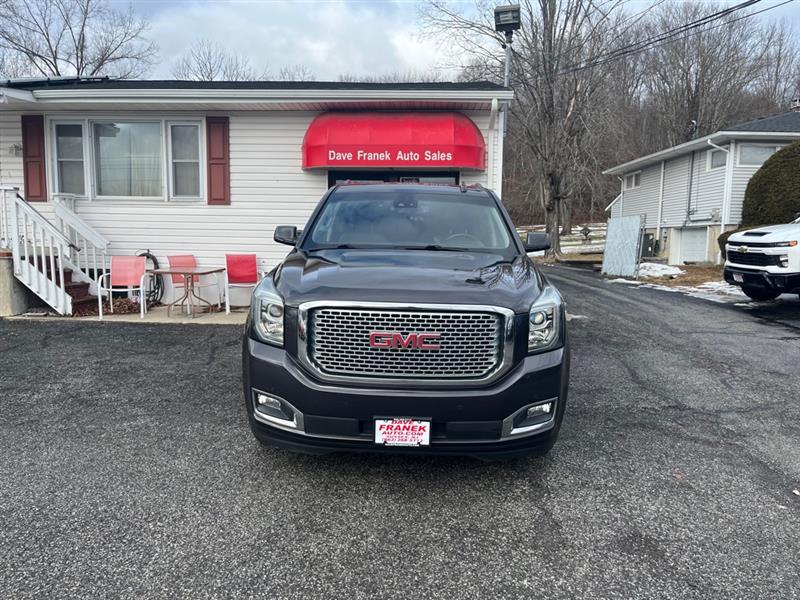 GMC Yukon Denali 4WD 2017