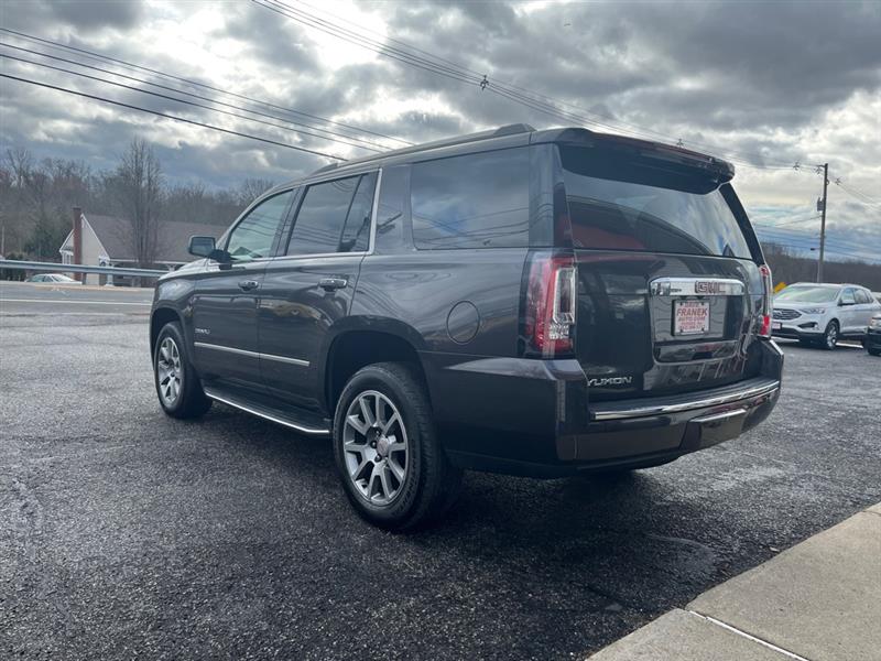 GMC Yukon Denali 4WD 2017