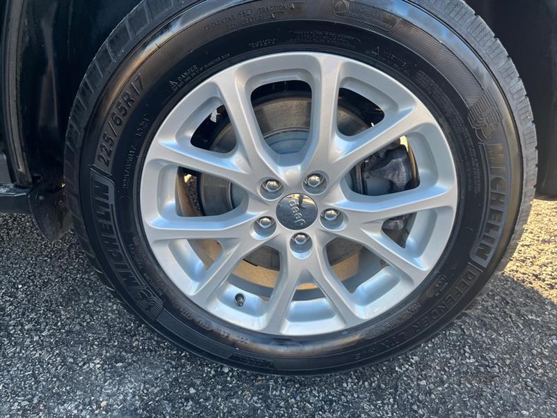 Jeep Cherokee Latitude 4WD 2017