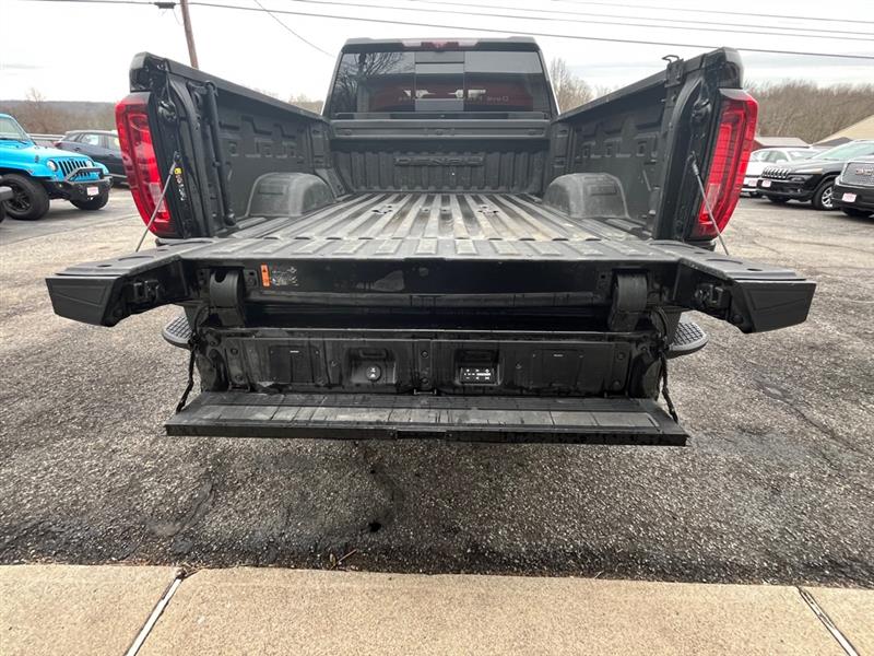 GMC Sierra 3500HD Denali Crew Cab 4WD 2022