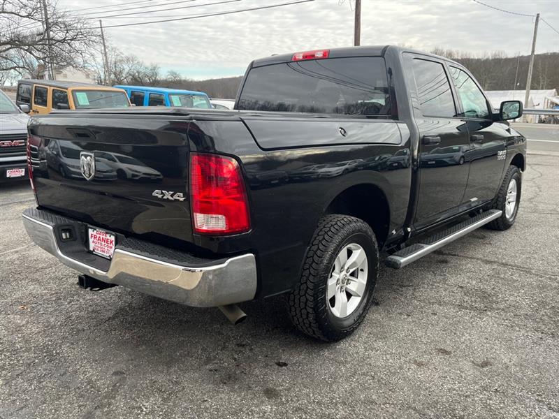 RAM 1500 Tradesman Crew Cab SWB 4WD 2015