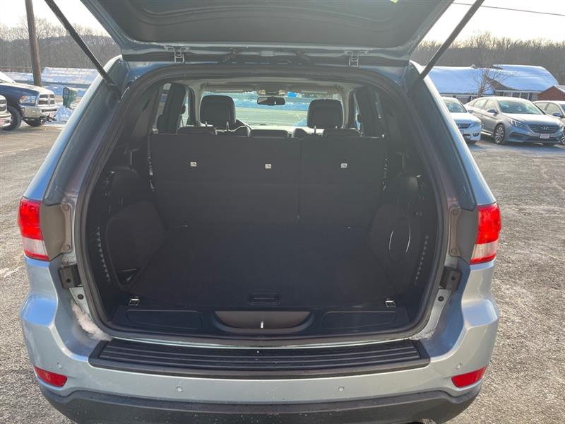 Jeep Grand Cherokee Laredo 4WD 2012