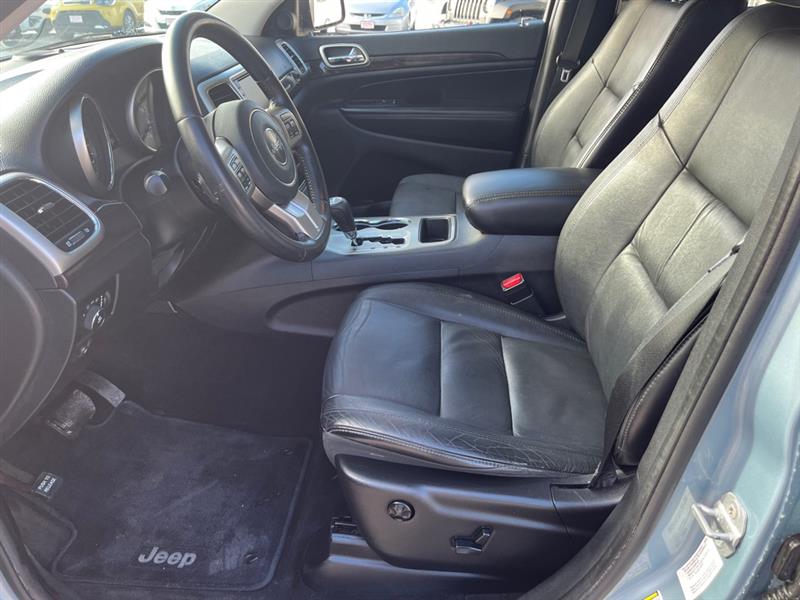 Jeep Grand Cherokee Laredo 4WD 2012