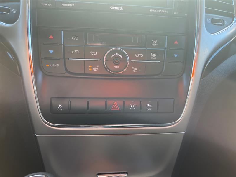 Jeep Grand Cherokee Laredo 4WD 2012