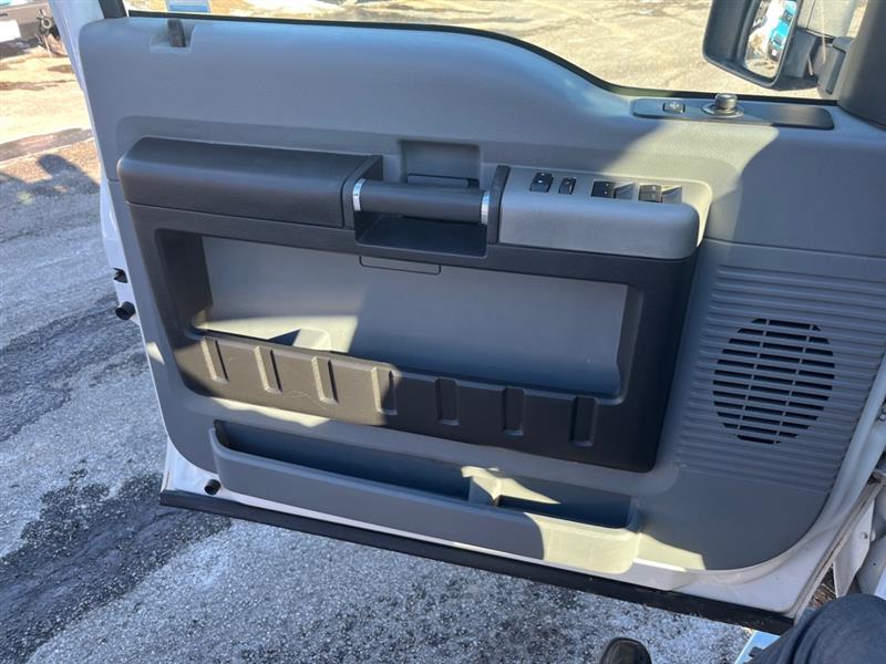 Ford F-350 SD XLT Crew Cab 4WD 2015