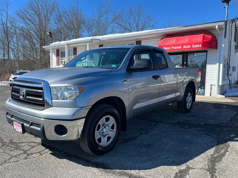 Toyota Tundra Tundra-Grade Double Cab 4.6L 4WD 2010