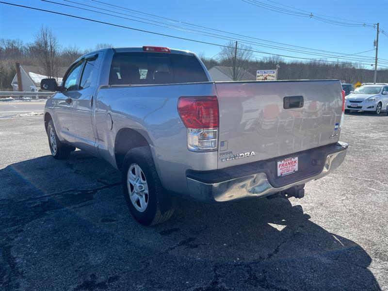 Toyota Tundra Tundra-Grade Double Cab 4.6L 4WD 2010