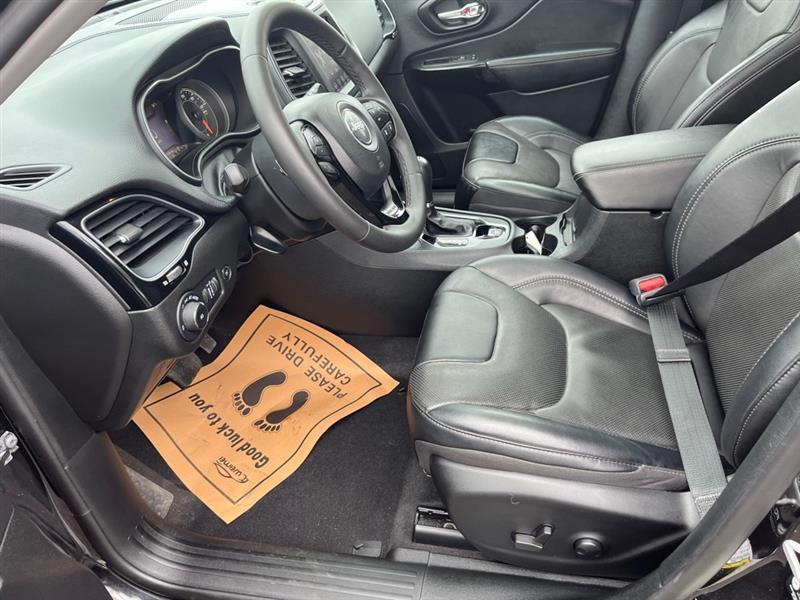 Jeep Cherokee Latitude Lux 4WD 2023