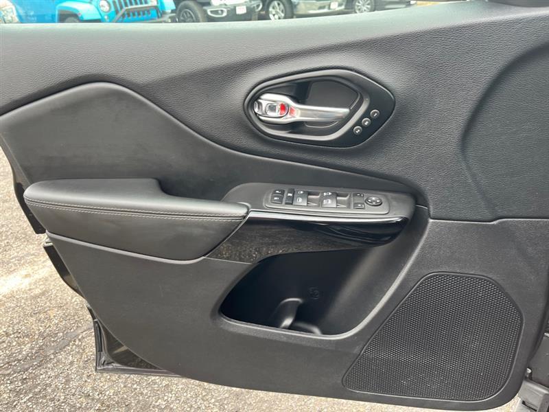 Jeep Cherokee Latitude Lux 4WD 2023