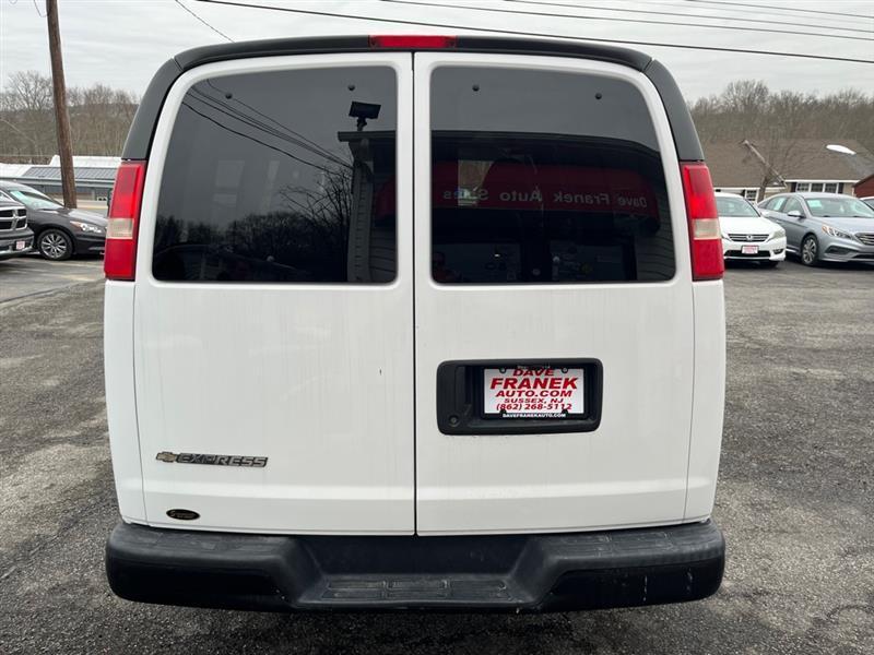 Chevrolet Express 1500 LS 2013