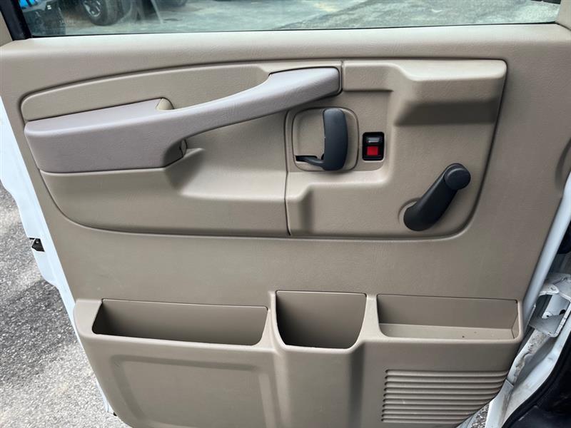 Chevrolet Express 1500 LS 2013