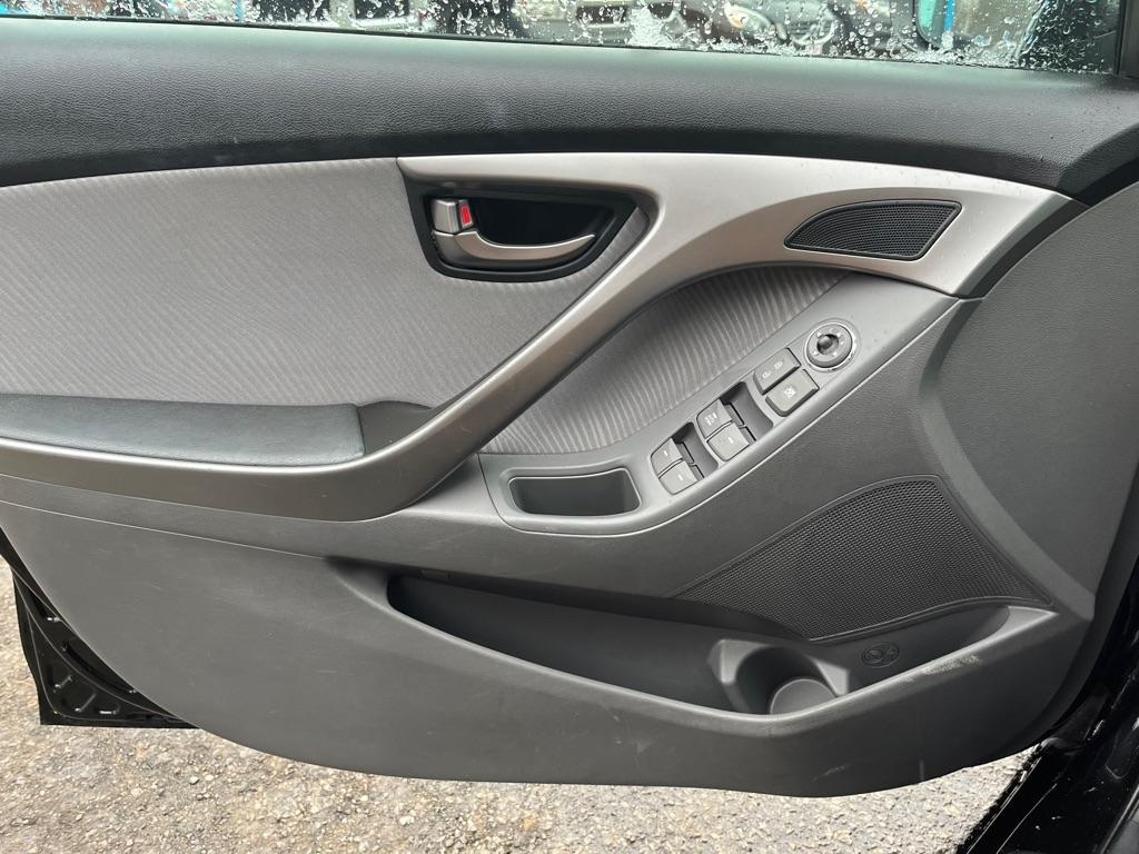 Hyundai Elantra GLS A/T 2013