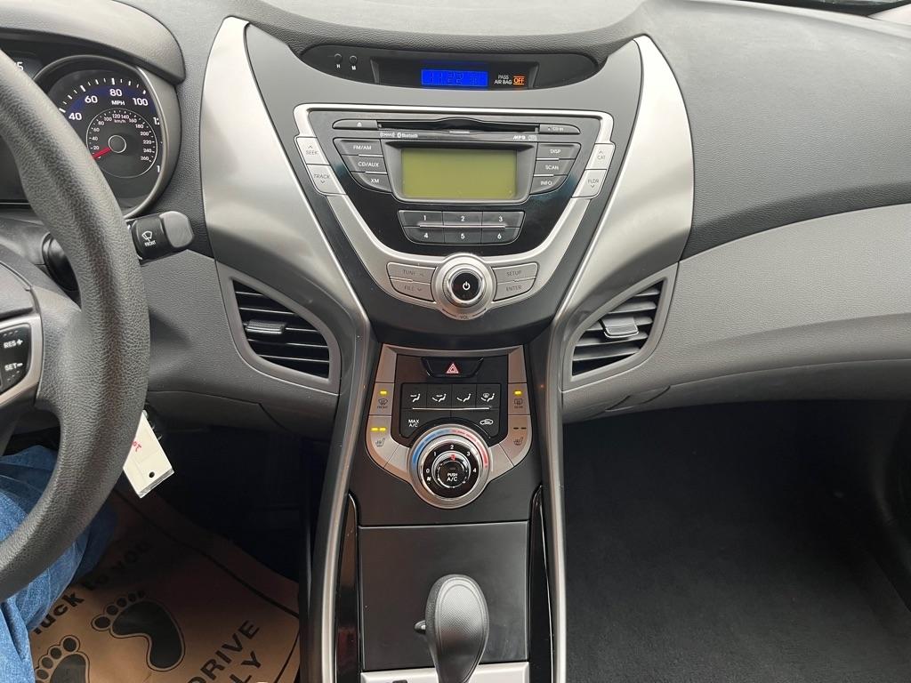 Hyundai Elantra GLS A/T 2013