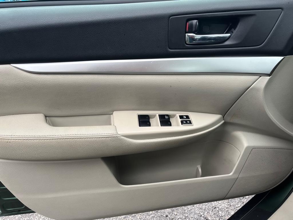 Subaru Outback 2.5i Premium 2010