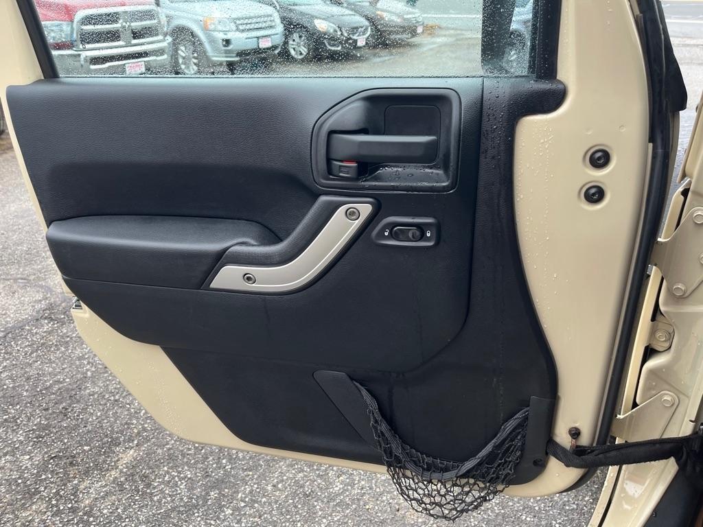 Jeep Wrangler Rubicon 4WD 2011