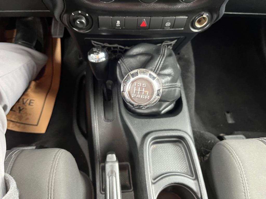 Jeep Wrangler Rubicon 4WD 2011