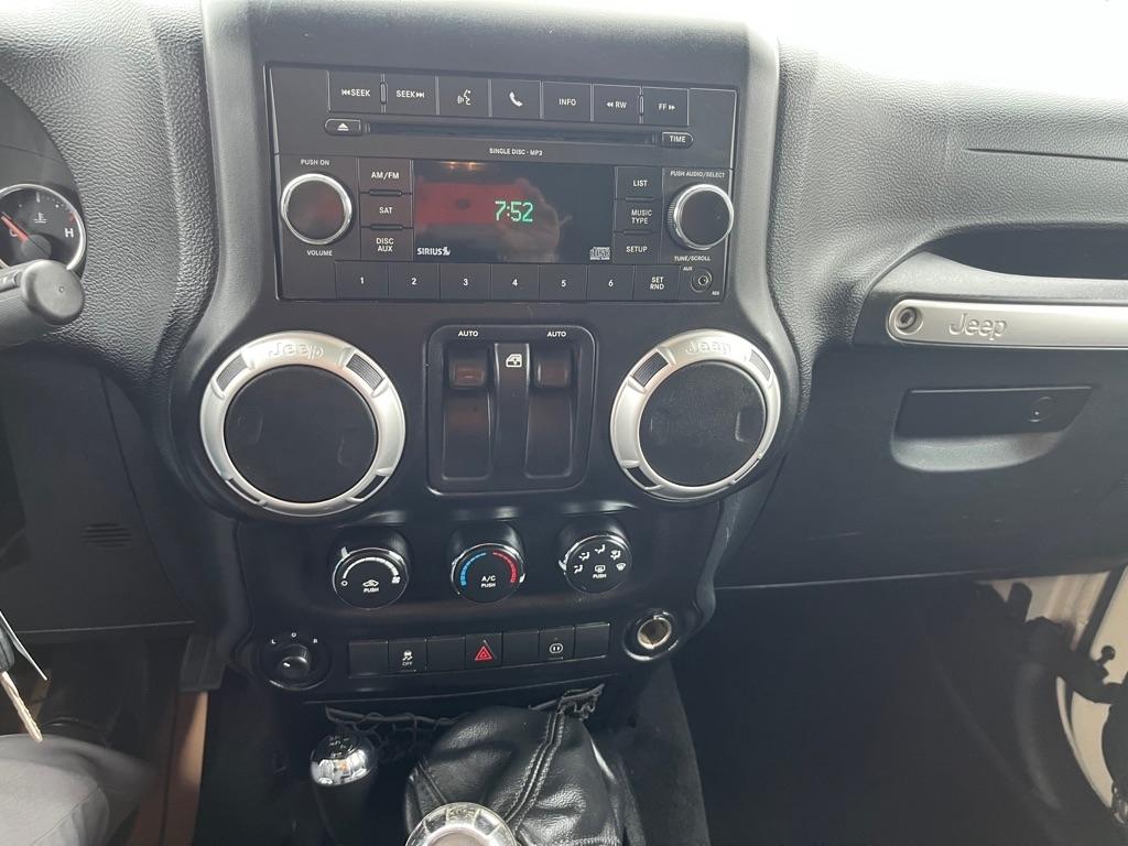 Jeep Wrangler Rubicon 4WD 2011