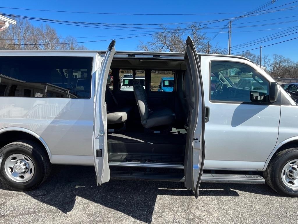 Chevrolet Express LS 3500 Extended 2021