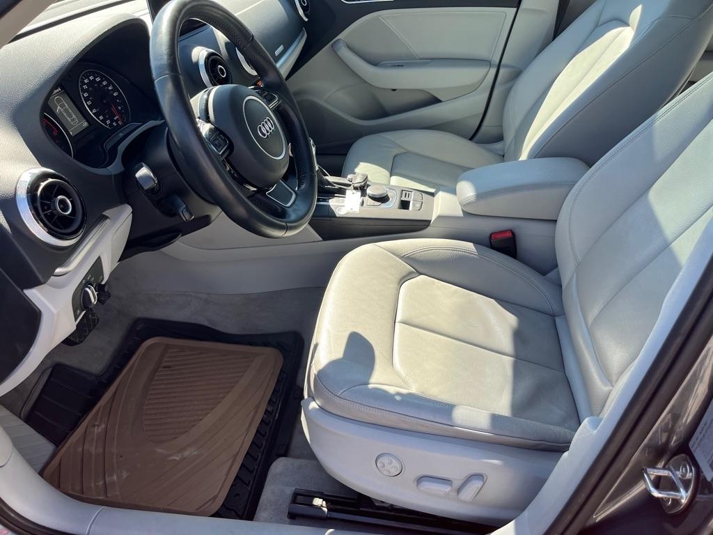 Audi A3 2.0T Premium Sedan quattro S tronic 2015