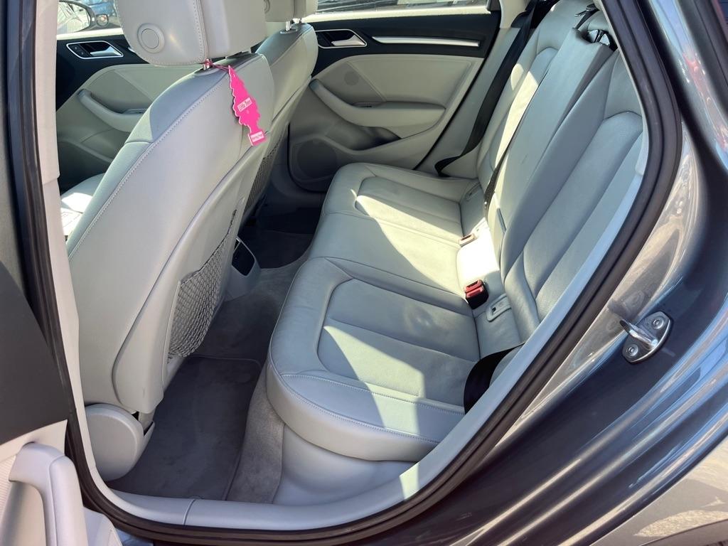 Audi A3 2.0T Premium Sedan quattro S tronic 2015