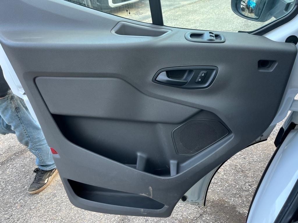 Ford Transit T-350 HD DRW 2022