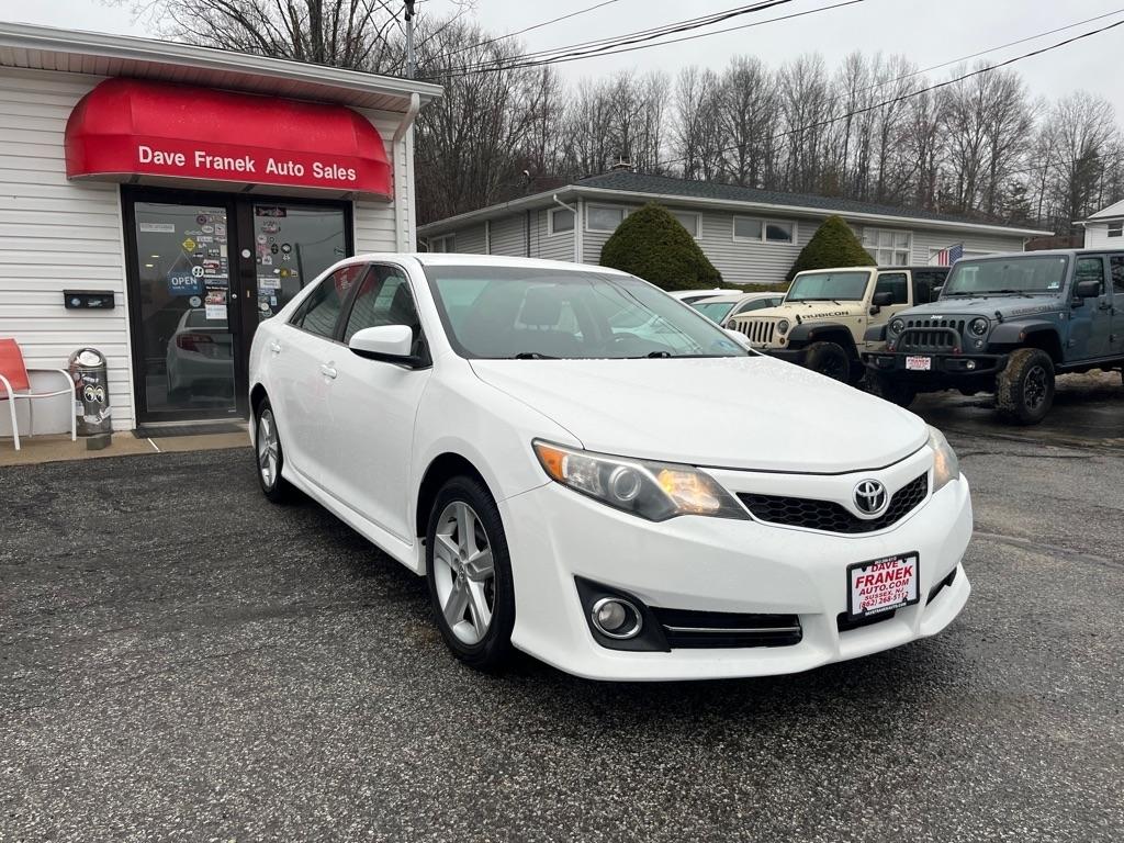 Toyota Camry SE 2014
